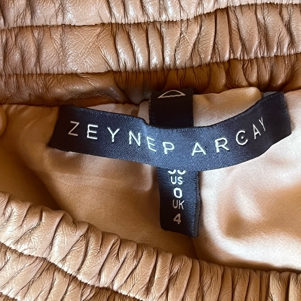 Zeynep Arcay Camel Leather Shorts - Picture 6 of 11
